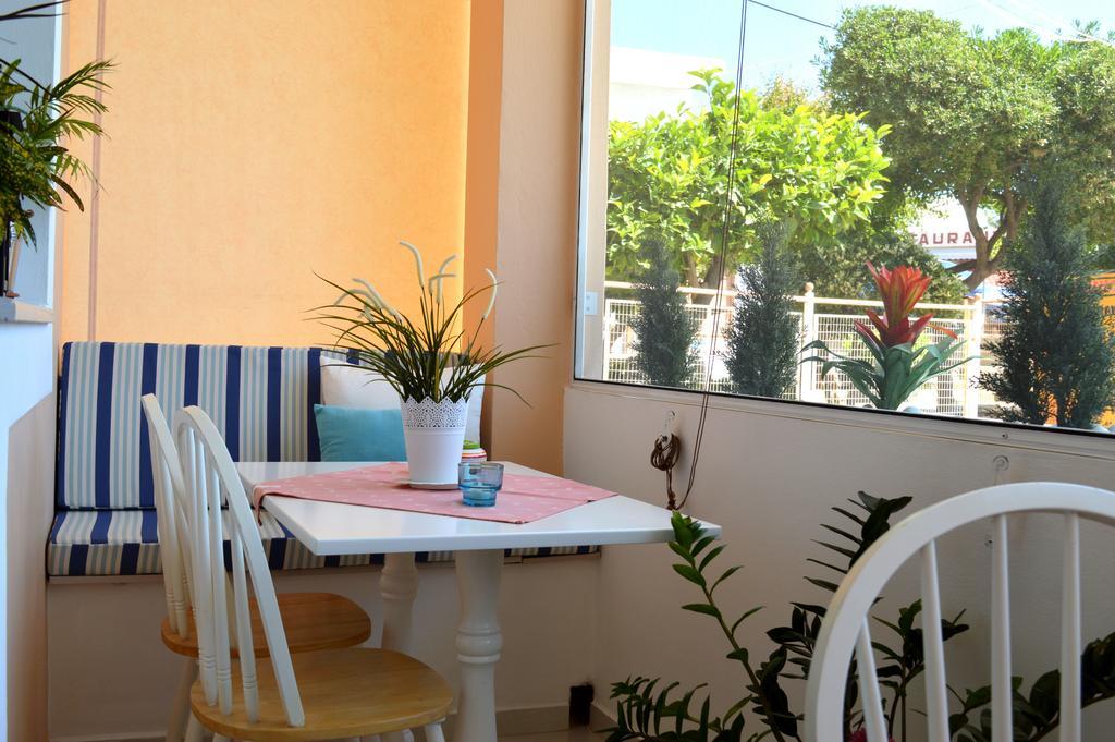 Acqua Marina - Άκουα Μαρίνα Hotel Ajía Marína Kültér fotó